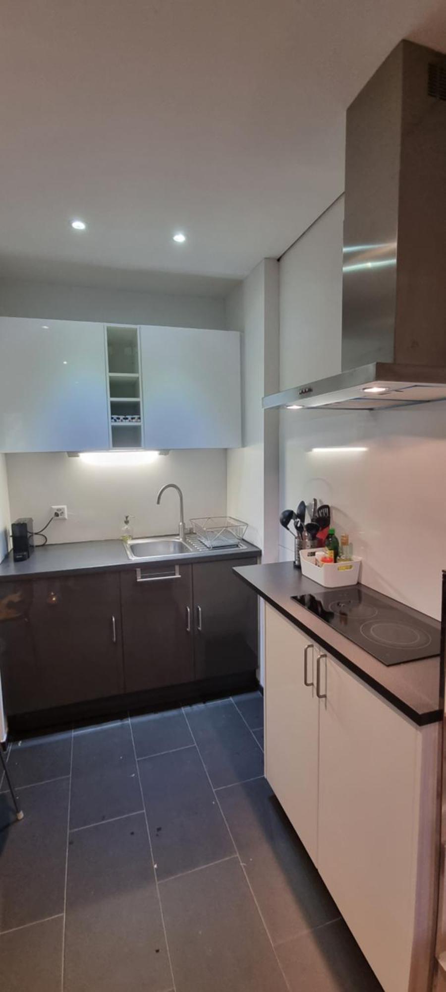 Bissone Apartment *